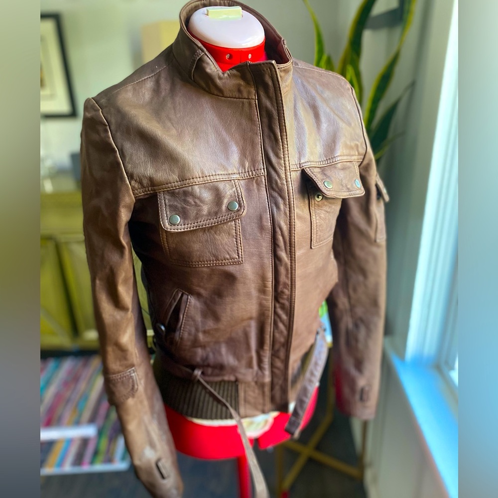 Alpha Industries authentic brown leather airplane bomber jacket, fitted, medium